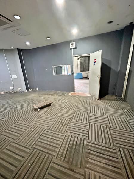 Gudang untuk Disewa di Glenmarie (Selangor) - Ray Lee - Interior - PropertyGuru.com.my