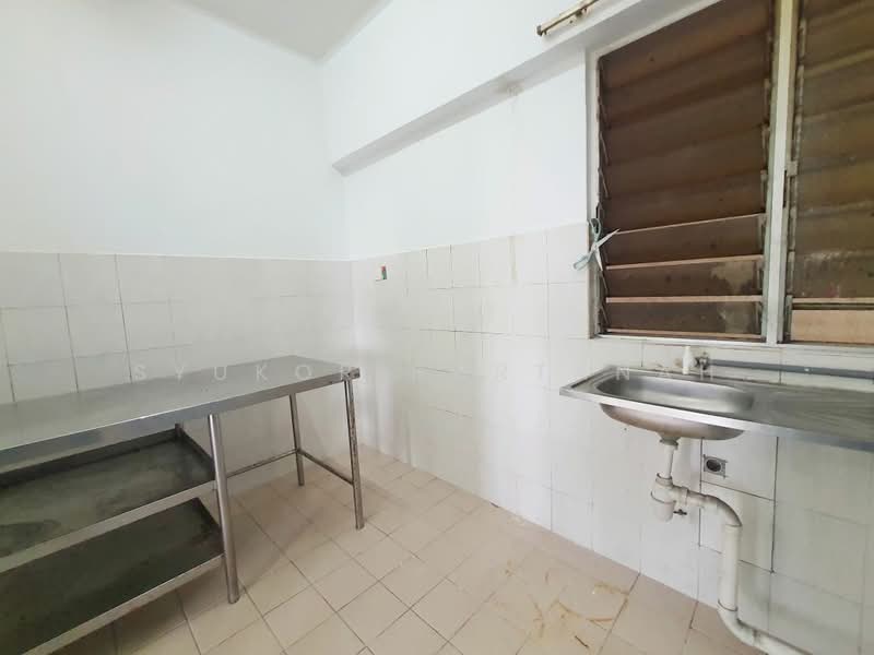 Pangsapuri untuk Dijual di Seri Ixora Apartment - Syukor Hartanah - Kitchen - PropertyGuru.com.my