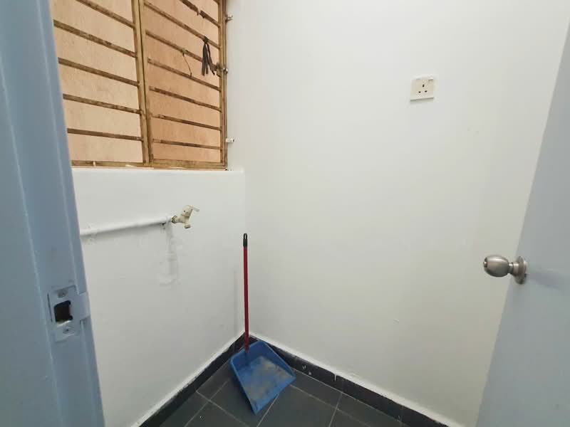 Pangsapuri untuk Dijual di Seri Ixora Apartment - Syukor Hartanah - Interior - PropertyGuru.com.my
