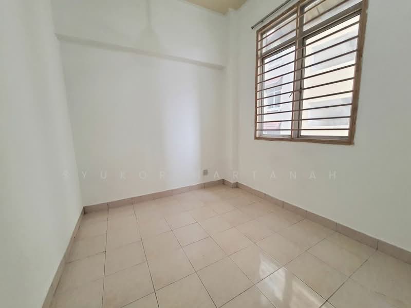 Pangsapuri untuk Dijual di Seri Ixora Apartment - Syukor Hartanah - Interior - PropertyGuru.com.my