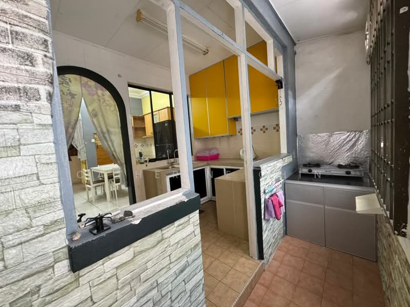 2-storey Terraced House for Sale in Ipoh (Perak) - Catherine Chin - Kitchen - PropertyGuru.com.my