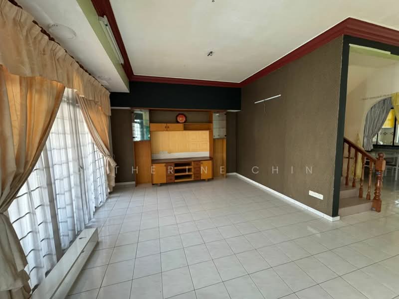 2-storey Terraced House for Sale in Ipoh (Perak) - Catherine Chin - Living Room - PropertyGuru.com.my