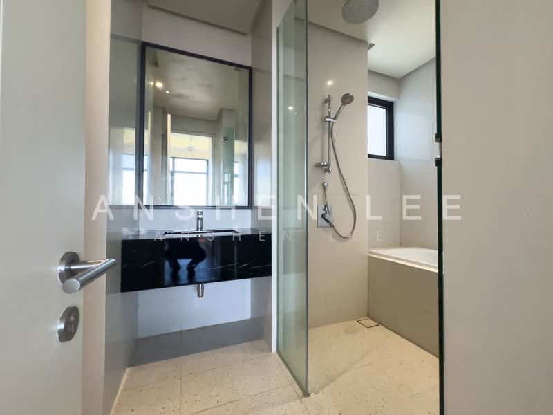 Service Residence for Sale at Service Suites @ Pavilion Embassy - Anshen Lee - Bathroom - PropertyGuru.com.my