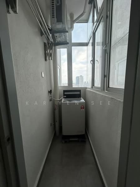 Servis Apartment untuk Disewa di 121 Residences - Kar Yen See - Balcony - PropertyGuru.com.my