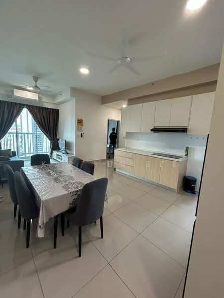 Servis Apartment untuk Disewa di 121 Residences - Kar Yen See - Living Room - PropertyGuru.com.my
