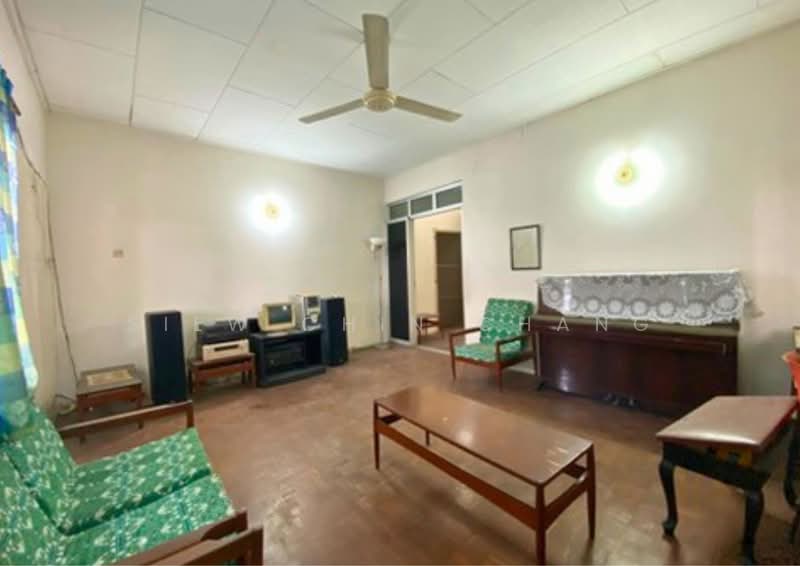Rumah Banglo untuk Dijual di Seksyen 19 (Petaling Jaya) - SIEW CHIN CHANG - Living Room - PropertyGuru.com.my