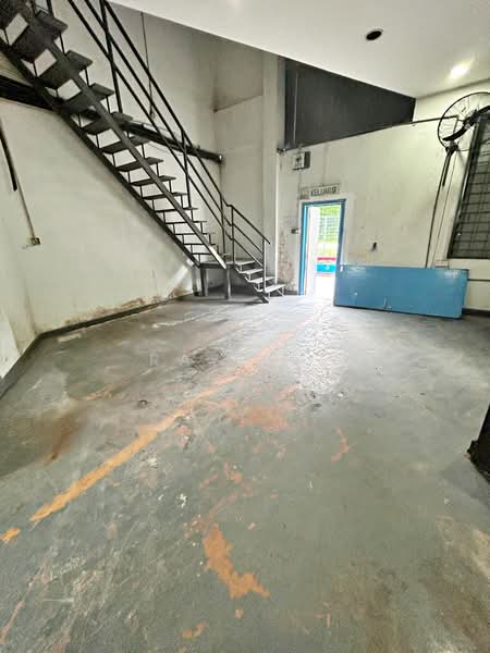 Gudang untuk Disewa di Hicom - Glenmarie Industrial Park (Shah Alam) - Ray Lee - Interior - PropertyGuru.com.my