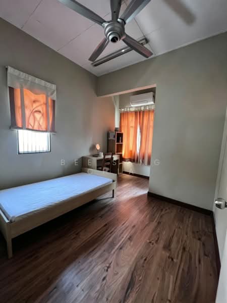 2-storey Terraced House for Sale in Taman Kelana Idaman (Ara Damansara) - Bee Seng Chia - Bedroom - PropertyGuru.com.my