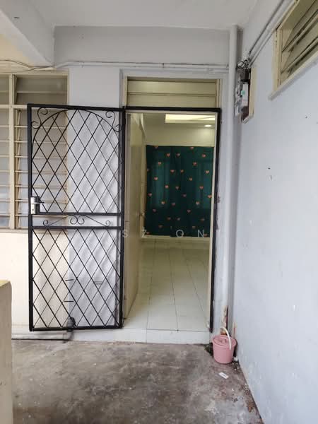 Flat for Rent at Flat Taman Perling - Jasz Ong - PropertyGuru.com.my