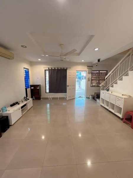Rumah Teres 2 Tingkat untuk Dijual di Setia Alam (Selangor) - Alwin Lee - Living Room - PropertyGuru.com.my