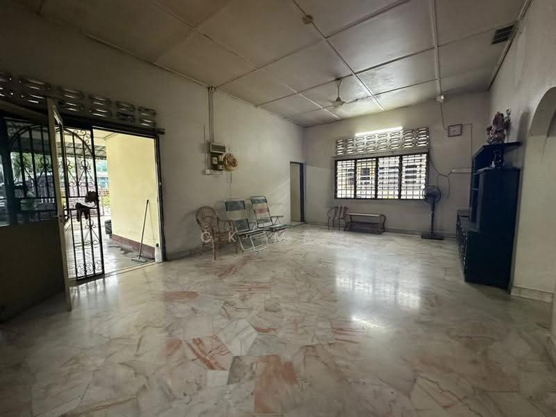 Bungalow House untuk Dijual di Taman Muda (Simpang Pulai) - Ck Max - Living Room - PropertyGuru.com.my