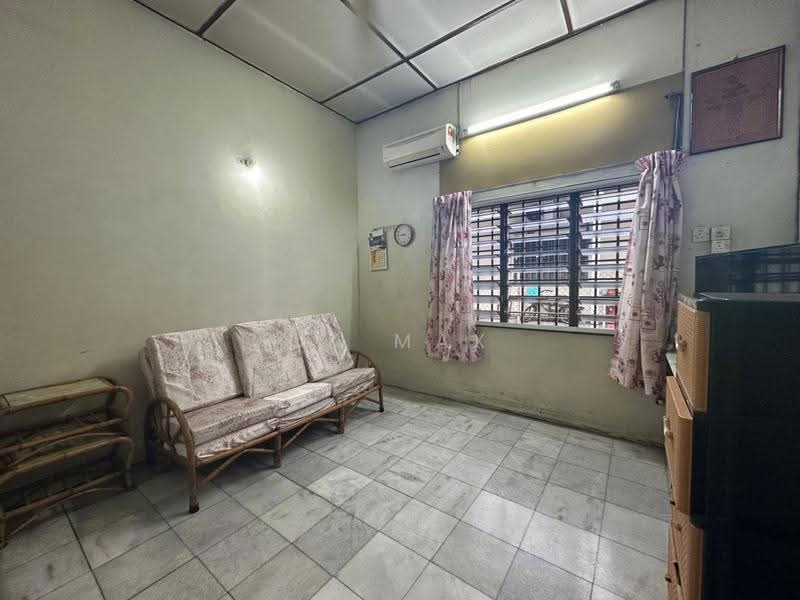 Bungalow House untuk Dijual di Taman Muda (Simpang Pulai) - Ck Max - Living Room - PropertyGuru.com.my