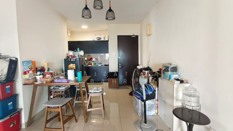 Kondominium untuk Dijual di Residensi Zamrud - Mohd Aizat Saiful Bahri - Living Room - PropertyGuru.com.my