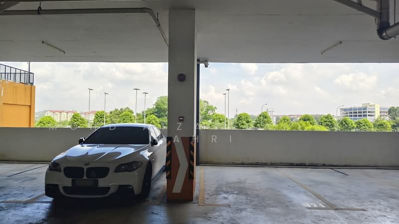 Kondominium untuk Dijual di Residensi Zamrud - Mohd Aizat Saiful Bahri - Car Park - PropertyGuru.com.my
