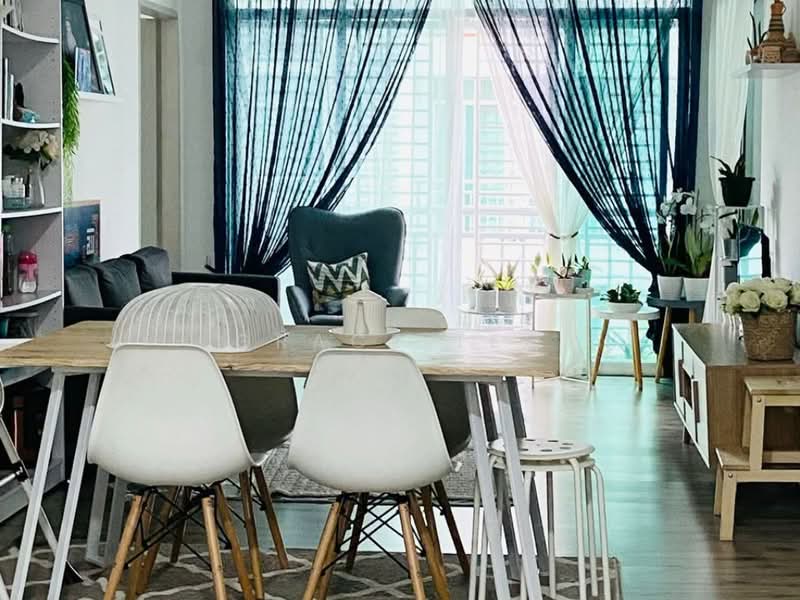 Condominium for Sale at Eco Park - Grace Teo - Living Room - PropertyGuru.com.my