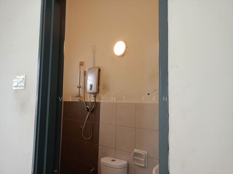 Rumah Teres untuk Disewa di Rawang (Selangor) - Vincent Tan - Bathroom - PropertyGuru.com.my