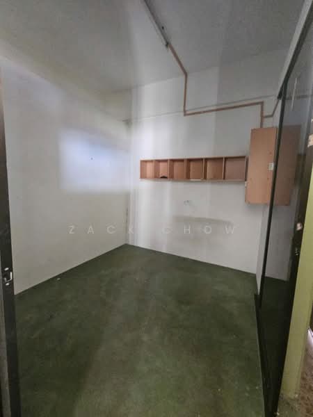 Shop for Sale in Taman Molek (Johor Bahru) - Zack Chow - Interior - PropertyGuru.com.my