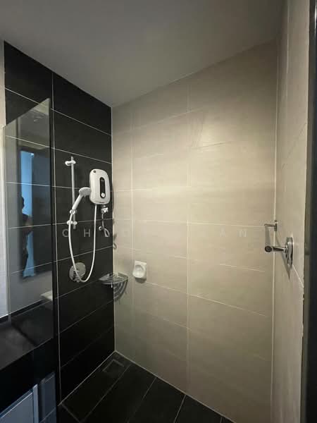 Condominium for Rent at Queensville - Chloe Chan - Bathroom - PropertyGuru.com.my