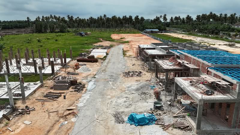 Semi-Detached House for Sale in Sungai Besar (Sabak Bernam) - Endy Hidayat - Exterior - PropertyGuru.com.my
