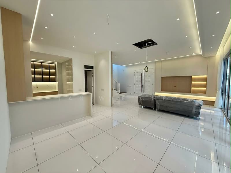 Semi-Detached House for Sale in Taman Ekoflora (Johor Bahru) - Tan Wee Che - Living Room - PropertyGuru.com.my