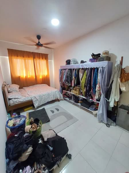 Apartment for Sale at Seri Warisan - Mohd Aizat Saiful Bahri - Bedroom - PropertyGuru.com.my