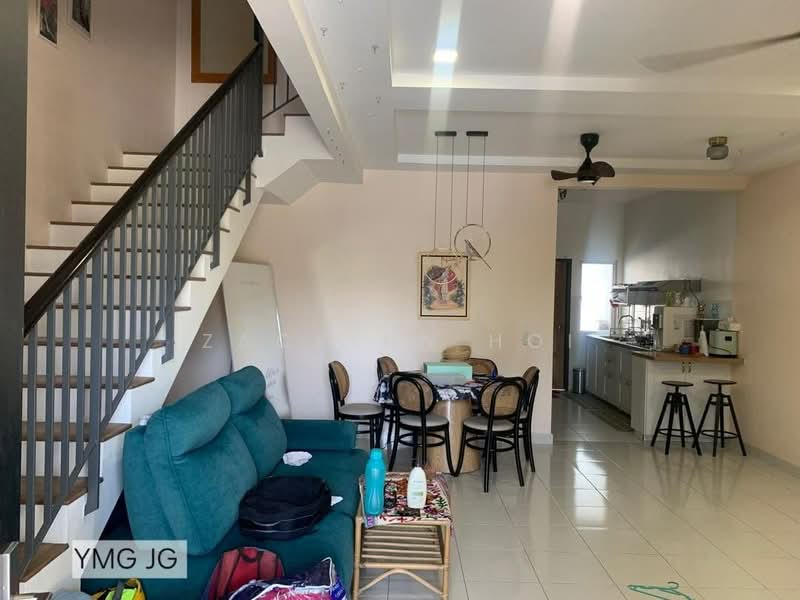 Rumah Teres 2 Tingkat untuk Disewa di Bandar Bukit Raja (Klang) - Zackinn Hoi - Living Room - PropertyGuru.com.my