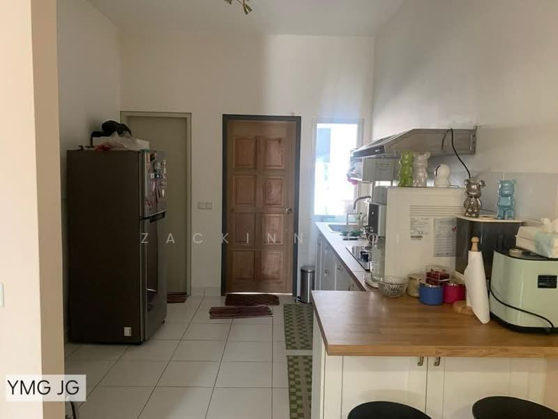 Rumah Teres 2 Tingkat untuk Disewa di Bandar Bukit Raja (Klang) - Zackinn Hoi - Kitchen - PropertyGuru.com.my