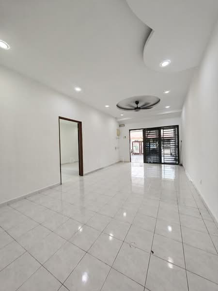 Rumah Teres 1 Tingkat untuk Dijual di Skudai (Johor) - Iden Tan - Living Room - PropertyGuru.com.my