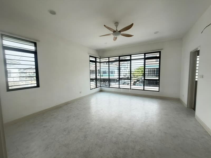 2-storey Terraced House for Sale in M Residence (Rawang) - Tom Yip - Living Room - PropertyGuru.com.my