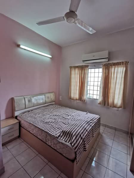 Pangsapuri untuk Dijual di Pangsapuri Lotus (Teratai) - Steve Tham - Bedroom - PropertyGuru.com.my