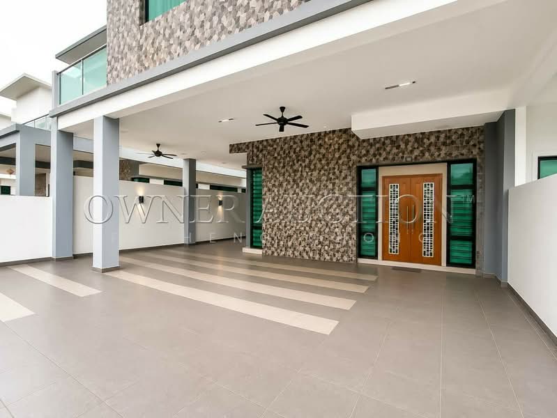 Cluster House for Sale in Taman Pulai Hijauan (Skudai) - Fu Heng Chong - Exterior - PropertyGuru.com.my