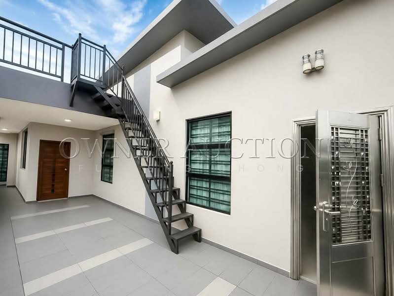 Cluster House for Sale in Taman Pulai Hijauan (Skudai) - Fu Heng Chong - Exterior - PropertyGuru.com.my