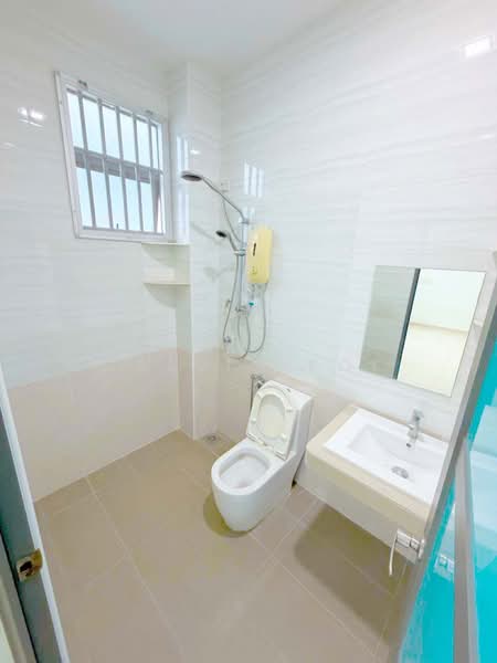 Semi-Detached House for Rent in Taman Setia Impian (Kajang) - Calvin Kok - Bathroom - PropertyGuru.com.my