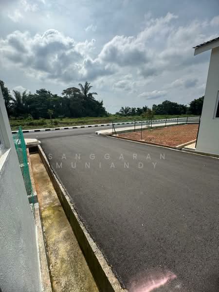 1-storey Terraced House for Sale in Lunas (Kedah) - Sanggaran Muniandy - Exterior - PropertyGuru.com.my