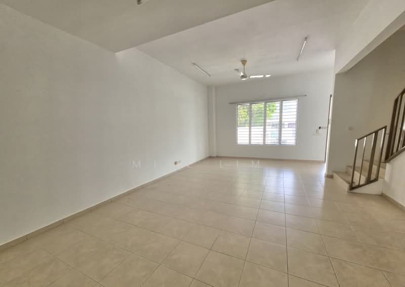 2-storey Terraced House for Sale in Setia Ecohill (Semenyih) - Mike Lim - Living Room - PropertyGuru.com.my