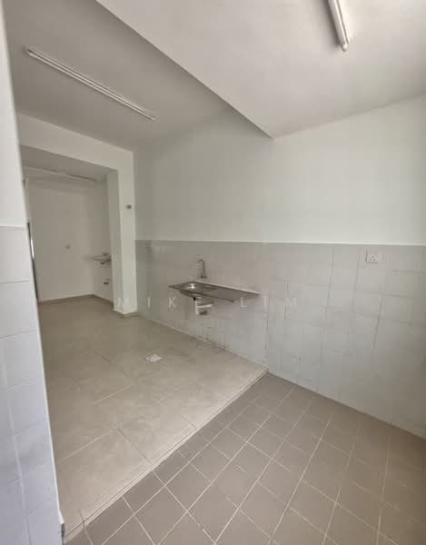2-storey Terraced House for Sale in Setia Ecohill (Semenyih) - Mike Lim - Kitchen - PropertyGuru.com.my