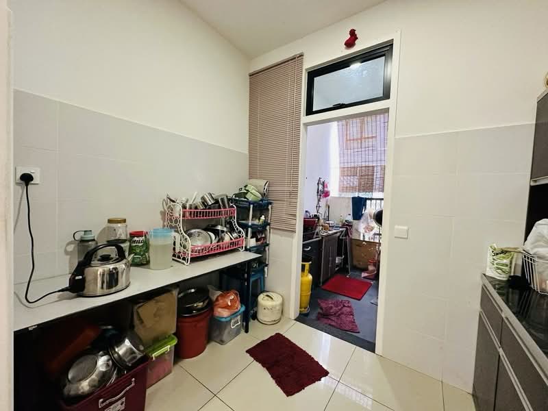 Rumah Teres 2 Tingkat untuk Dijual di Kota Masai (Pasir Gudang) - Ameerul Azrie - Kitchen - PropertyGuru.com.my