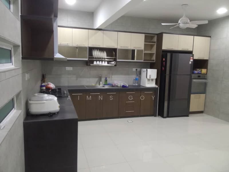 2.5-storey Terraced House for Sale in Bandar Botanic (Klang) - Aimns Goy - Kitchen - PropertyGuru.com.my
