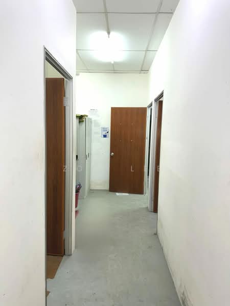 Kedai untuk Dijual di Taman Ungku Tun Aminah (Skudai) - Zoey Lee - Corridor - PropertyGuru.com.my