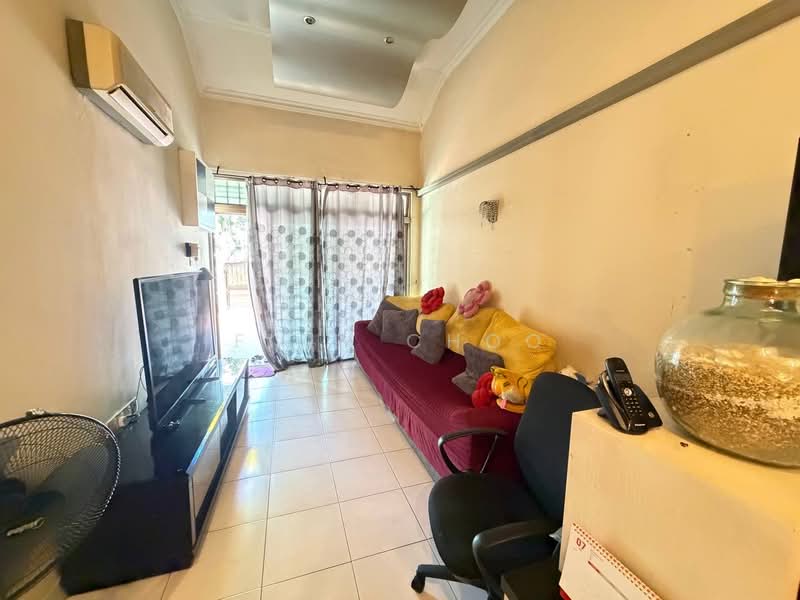 Rumah Teres 1 Tingkat untuk Dijual di Taman Molek (Johor Bahru) - Fion Choo - PropertyGuru.com.my
