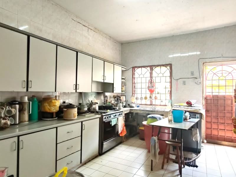 2-storey Terraced House for Sale in Taman Mutiara Subang (Shah Alam) - Kew . - Kitchen - PropertyGuru.com.my