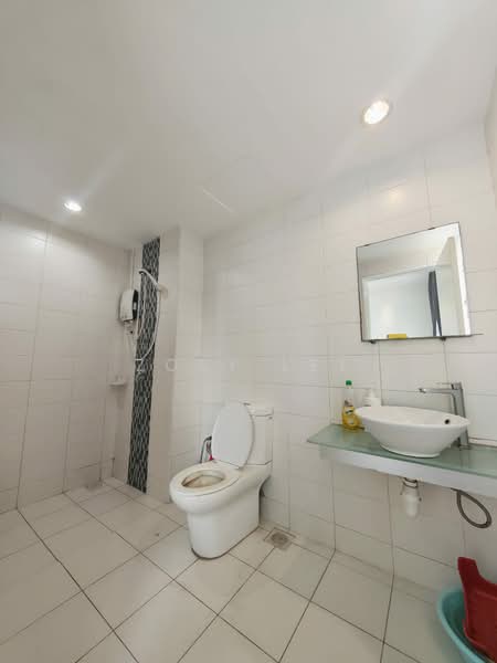 Service Residence for Sale at Greenfield Regency - Zoey Lee - Bathroom - PropertyGuru.com.my