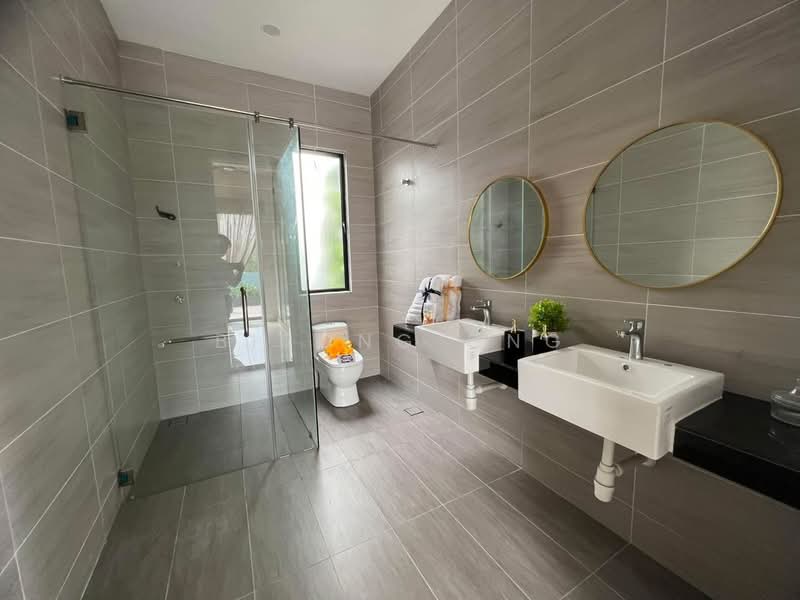 Rumah Teres 2 Tingkat untuk Dijual di Bemban (Melaka) - Bibong Ong - Bathroom - PropertyGuru.com.my