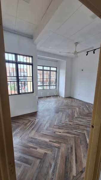 2.5-storey Terraced House for Sale in Bandar Putra Permai (Seri Kembangan) - Steve Tham - Interior - PropertyGuru.com.my