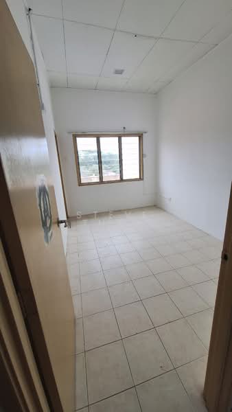 2.5-storey Terraced House for Sale in Bandar Putra Permai (Seri Kembangan) - Steve Tham - Interior - PropertyGuru.com.my