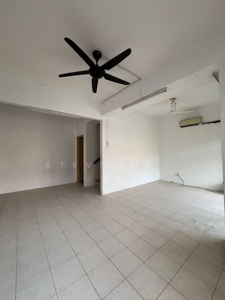 2.5-storey Terraced House for Sale in Bandar Putra Permai (Seri Kembangan) - Steve Tham - Interior - PropertyGuru.com.my