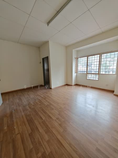 2-storey Terraced House for Sale in Bandar Putra Permai (Seri Kembangan) - Steve Tham - Interior - PropertyGuru.com.my