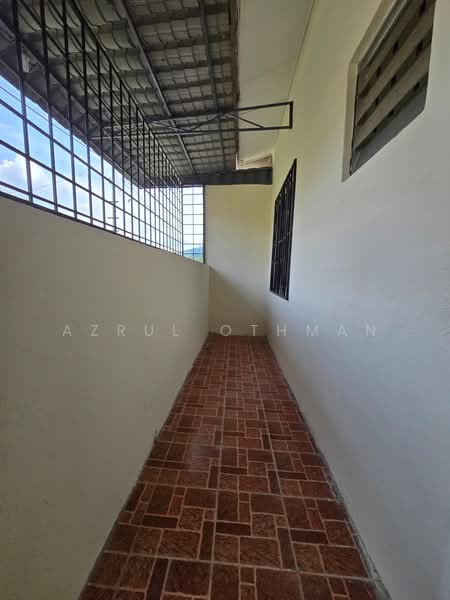 1-storey Terraced House for Sale in Taman College Heights (Sikamat) - Azrul Othman - Exterior - PropertyGuru.com.my