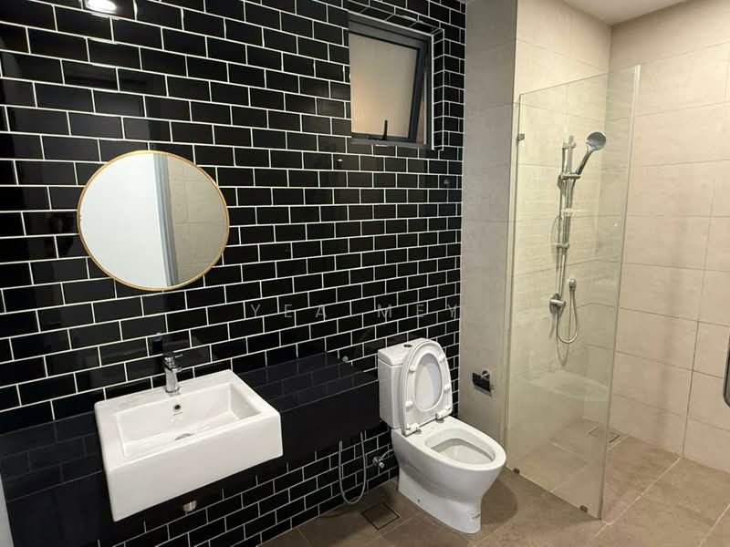 Condominium for Rent at Union Suites - Yea Mey - Bathroom - PropertyGuru.com.my