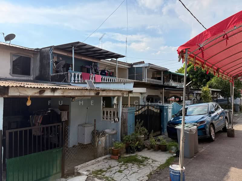 2-storey Terraced House for Sale in Taman Manis (Sedenak) - Fu Heng Chong - Exterior - PropertyGuru.com.my